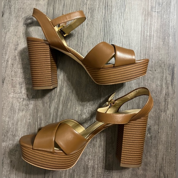 MICAHEL KORS Leather Heels - Picture 4 of 4